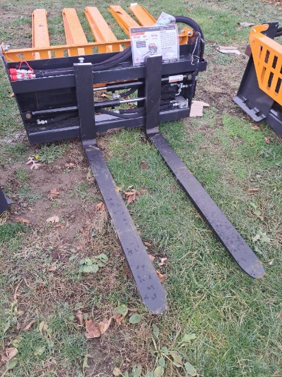Wolverine 48" Hydraulic Adjustable Forks - 4,000 lb