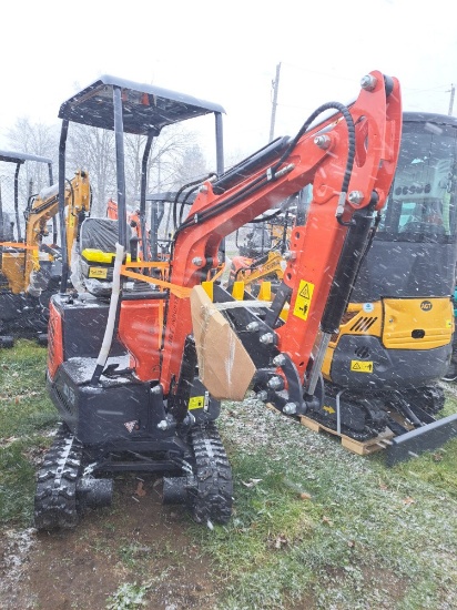 AGT MX15R Mini Excavator w/ Thumb