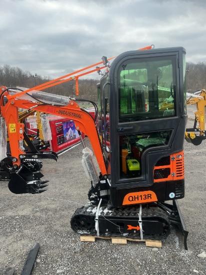 AGT QH13R Mini Excavator w/ Full Cab & Thumb