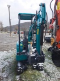AGT QK16R Mini Excavator w/ Thumb & Blade