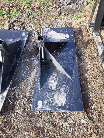 Skid steer trailer hitch receiver