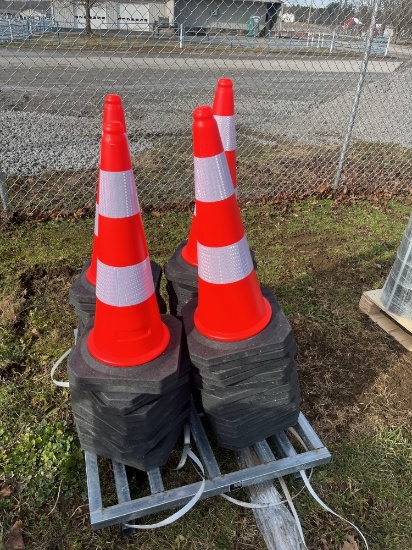 Allmetal 28" safety traffic cones (60 Pieces)