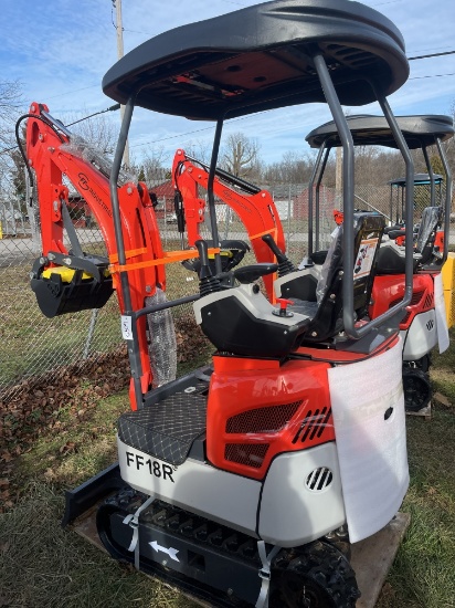 FF Industrial FF 18R gas Mini Excavator w/ Thumb and blade