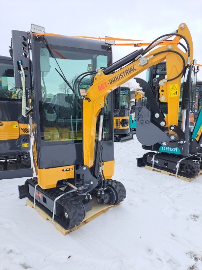 AGT QK18RXS-C Mini excavator w/ Full Cab, hydraulic thumb, A/C, and blade
