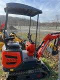 Infront FE15 Mini Excavator w/ thumb and blade