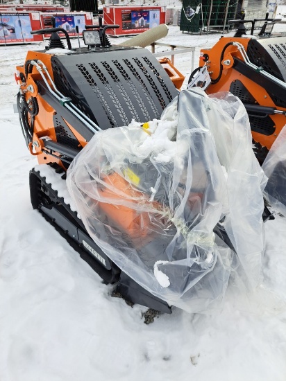 Land Hero LDH-T380 mini skid steer