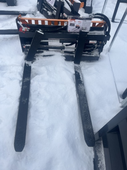 Wolverine 48" hydraulic fork attachment