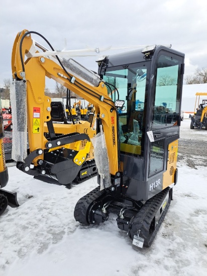 AGT H13R Mini Excavator w/ Full Cab, Blade and thumb