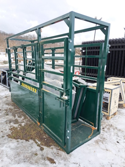 11ft Cattle Squeeze Chute