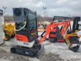 IRE25 Mini Excavator Kubota Diesel w/ Full Cab & A/C - Broken Window