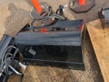 GIYI Hydraulic tilt ditch bucket 35