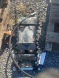 Mini excavator hydraulic thumb