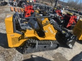 Infront YF480 Skid steer w/ 4-in-1 bucket