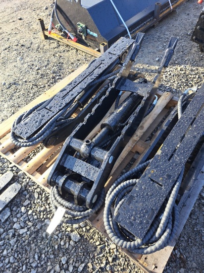 Future Hydraulic Thumb - fit to CAT 7-9 ton Excavator