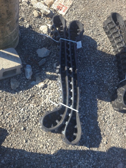 Future Mini Excavator Rubber Tracks - 7" Wide