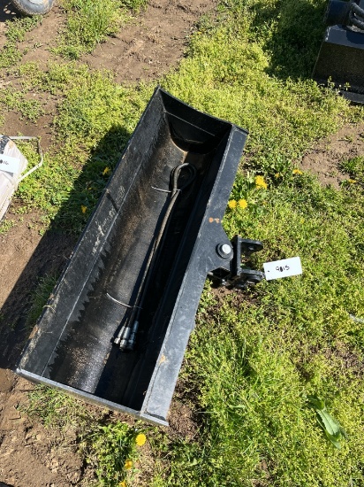 Tilting Bucket With Hydraulic Hose