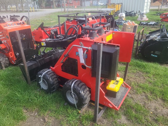 Future FT323W Wheeled Mini Skid Loader