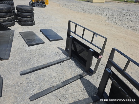 Kivel Mini Skid Loader Forks - 42"