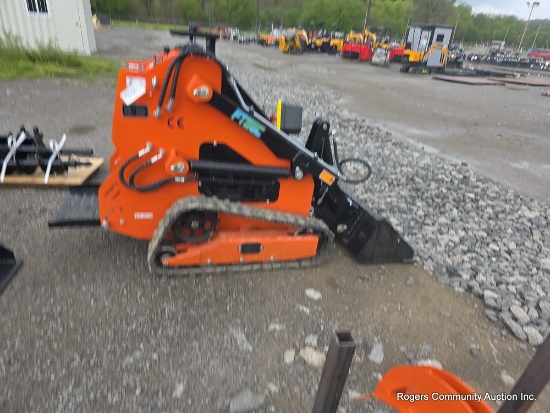 Future FT36C Mini Skid Loader