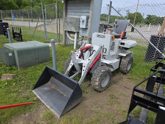 Fland FL45 Mini Articulating Payloader