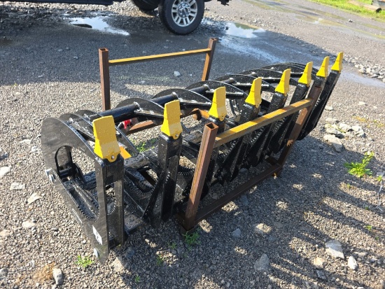 Giyi 72" Skid Loader Grapple