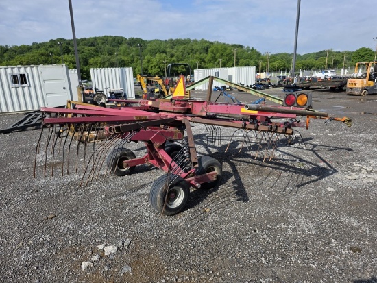 Miller Pro 1150 Rotary Hay Rake - Broken - Needs Arm Repair