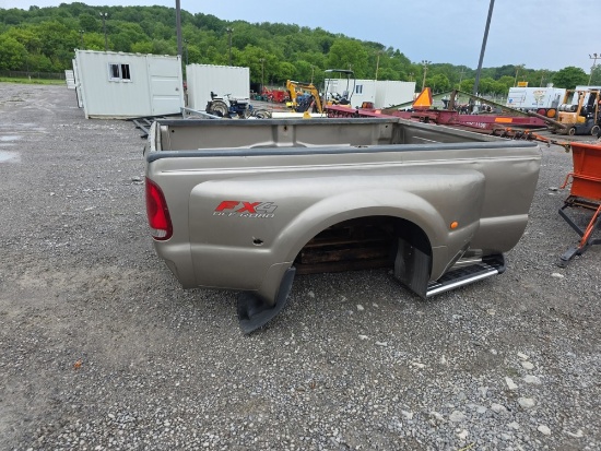 2003 Ford F350 Dually Bed