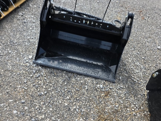 Future Mini Skid Loader 4 in 1 Bucket