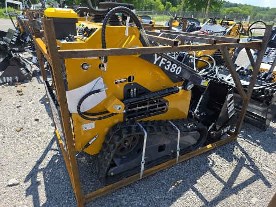 Infront YF380 Mini Skid Loader w/ 4 in 1 Bucket