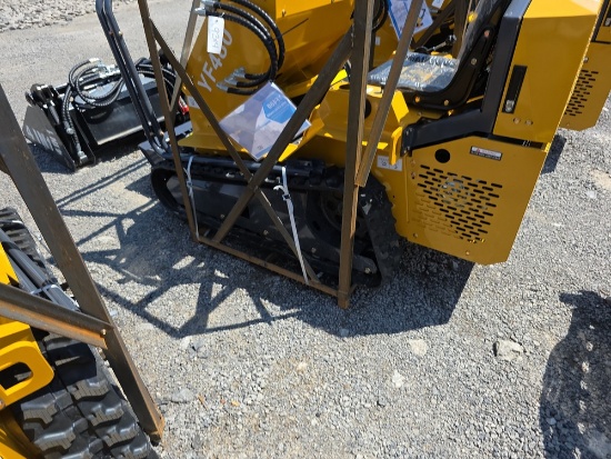 Infront YF480 Mini Skid Loader w/ 4 in 1 Bucket