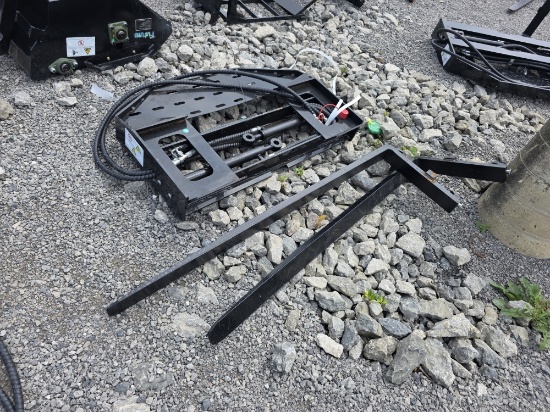 Future Skid Loader Hyd Adjustable Forks
