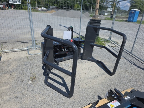 Wolverine Skid Loader Round Bale Grapple