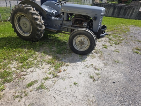 Ferguson TO30 Tractor