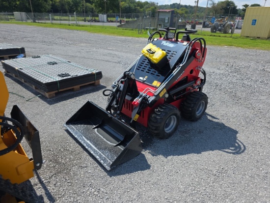 Future FT323TZ Mini Skid Loader