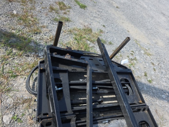 Future Skid Loader Hyd. Adjustable Forks