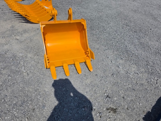 Future CAT 305 24" Bucket