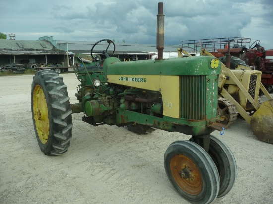 1959 JD 530 w/NF, SN 3857, 12.4x36, F&R