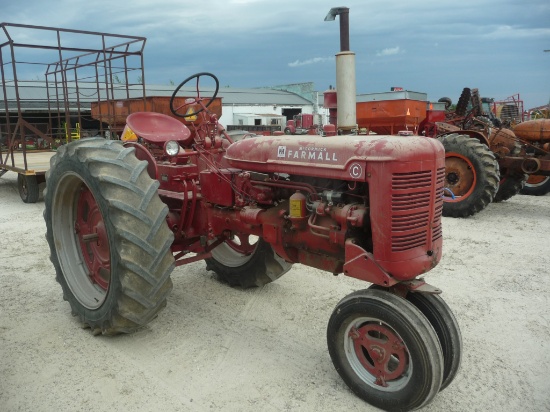 Farmall C w/NF, 15.5x38 rears, fenders