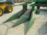 John Deere 2RNarrow green lo-profile corn head