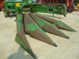 John Deere 3RNarrow green corn head