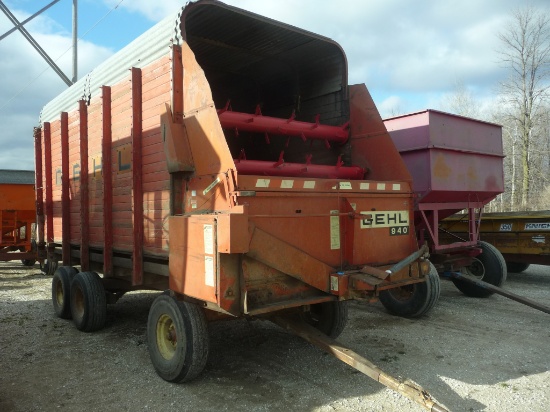 Gehl 940 16' SU wagon w/Gehl (12) Ton tandem gear