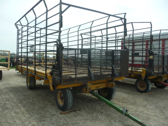 Gruett SU bale wagon