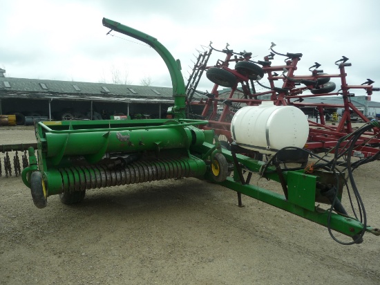 JD 3970 forage chopper
