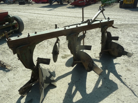 JD F125 3x plow