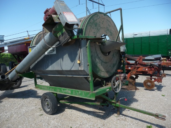 Sukup grain cleaner