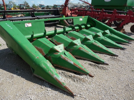 JD 643 corn head