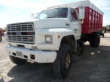 Ford F800 grain truck