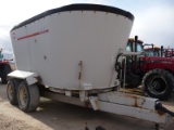 Kuhn Knight 5085 vertical TMR