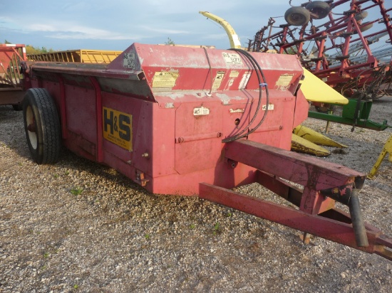 H&S 270 manure spreader