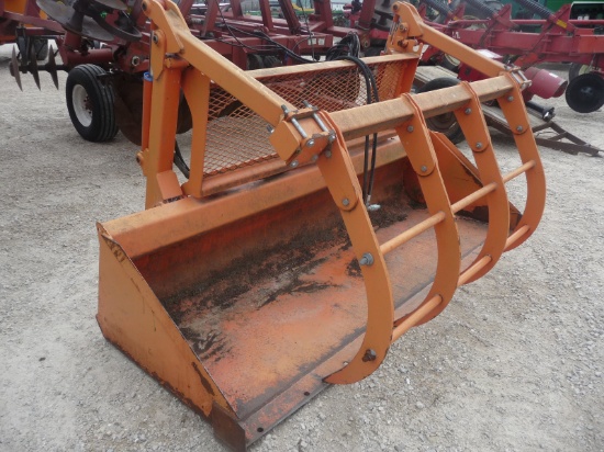 Kubota 68" skidsteer grapple